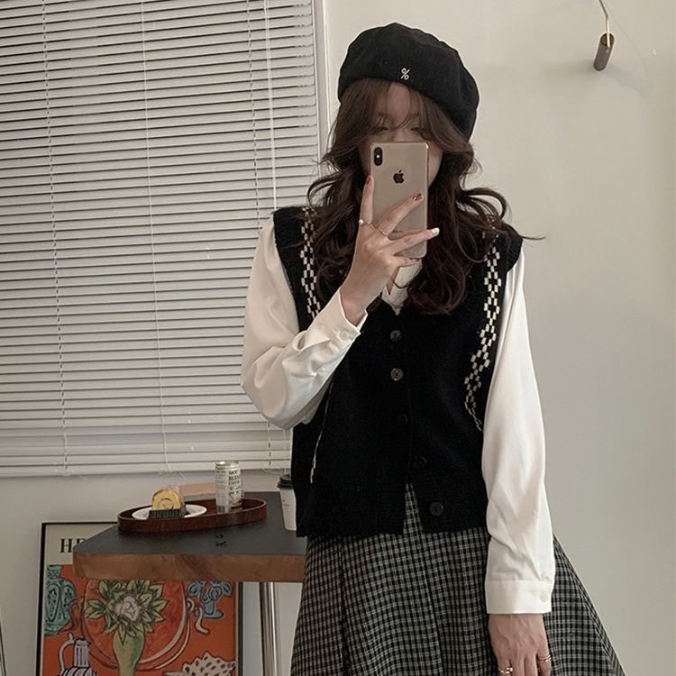 Sweater Vest Women Retro Design Panelled Single Breasted Knitted Vests Loose All-match Preppy Style V-neck Sleeveless Sweaters alx