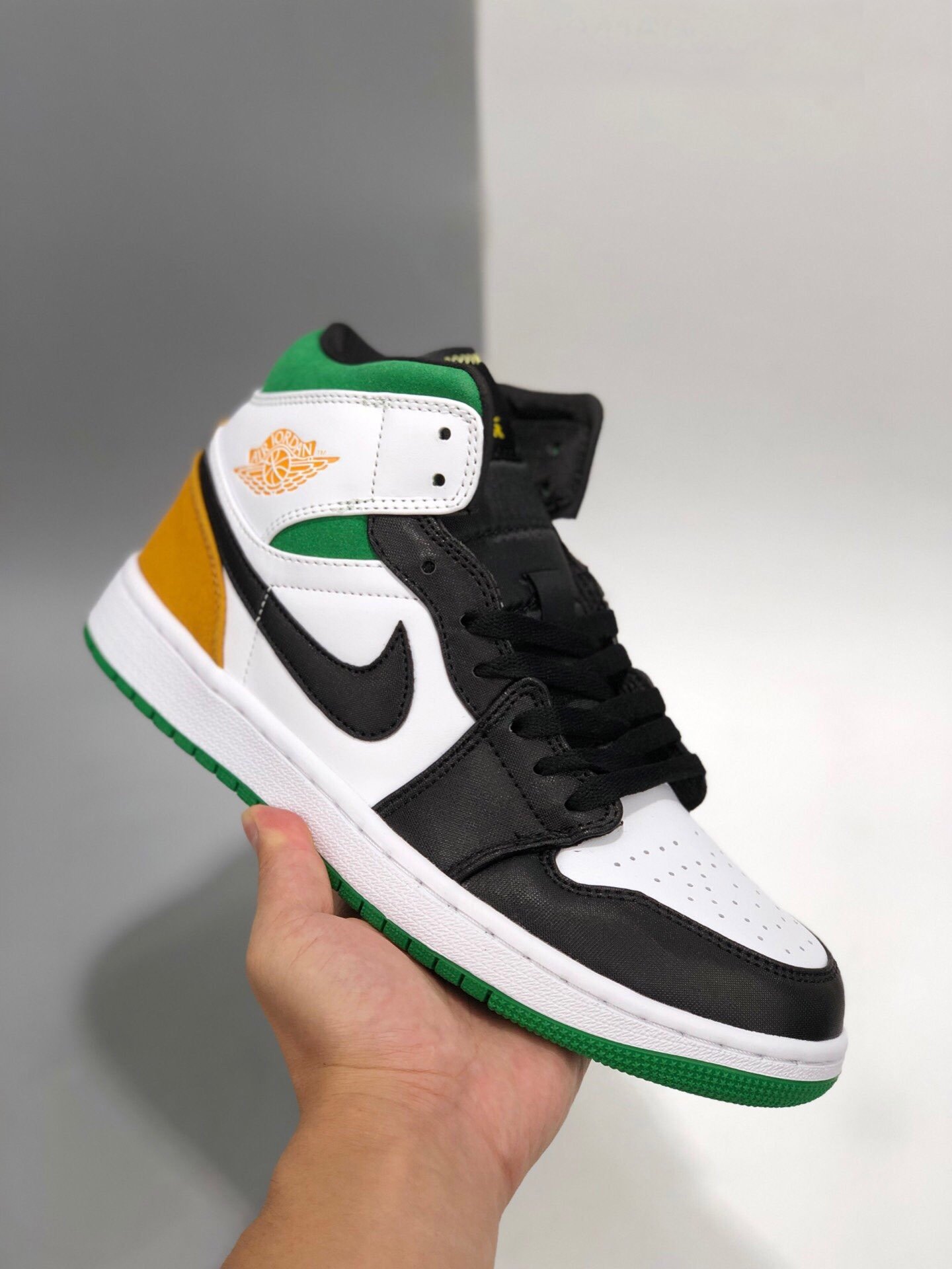 JD 1 Mid WhiteLaser Orange-Black-Lucky Green 5341554