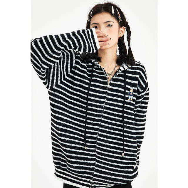 Women Black Stripe Sweater Contrasting Colors Outerwear Hooded Fashion Winter Long Sleeves Zipper Cardigan Knitting Coat alx