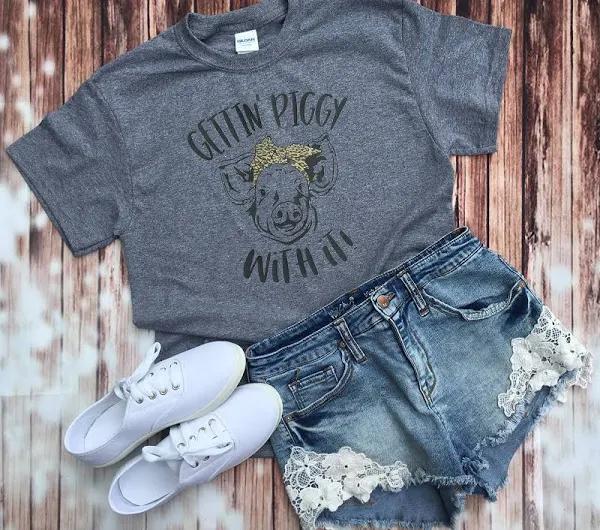 Pig Shirt / Ladies Pig Shirt / Pig Lover Shirt / Leopard Pig Shirt / Farm Pig Shirt / Ladies Pig Tee / Cute Pig Shirt / Gettin Piggy With It