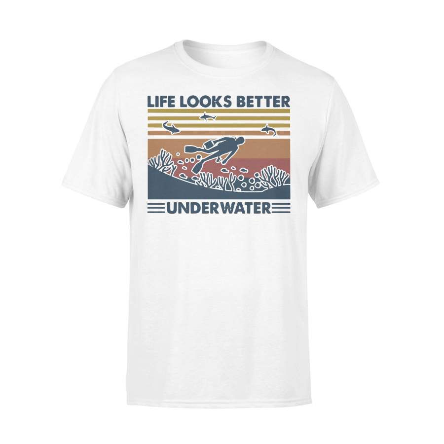 Scuba Diving Life Looks Better Underwater Vintage Retro T-shirt