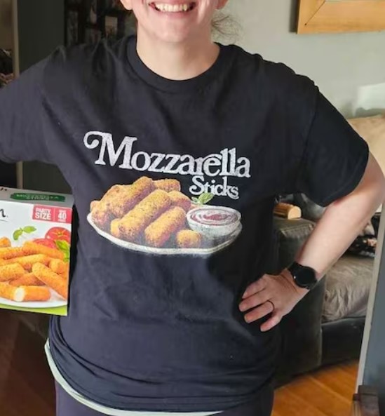 Mozzarella Sticks Vintage 90 s Tee Shirt Outfit