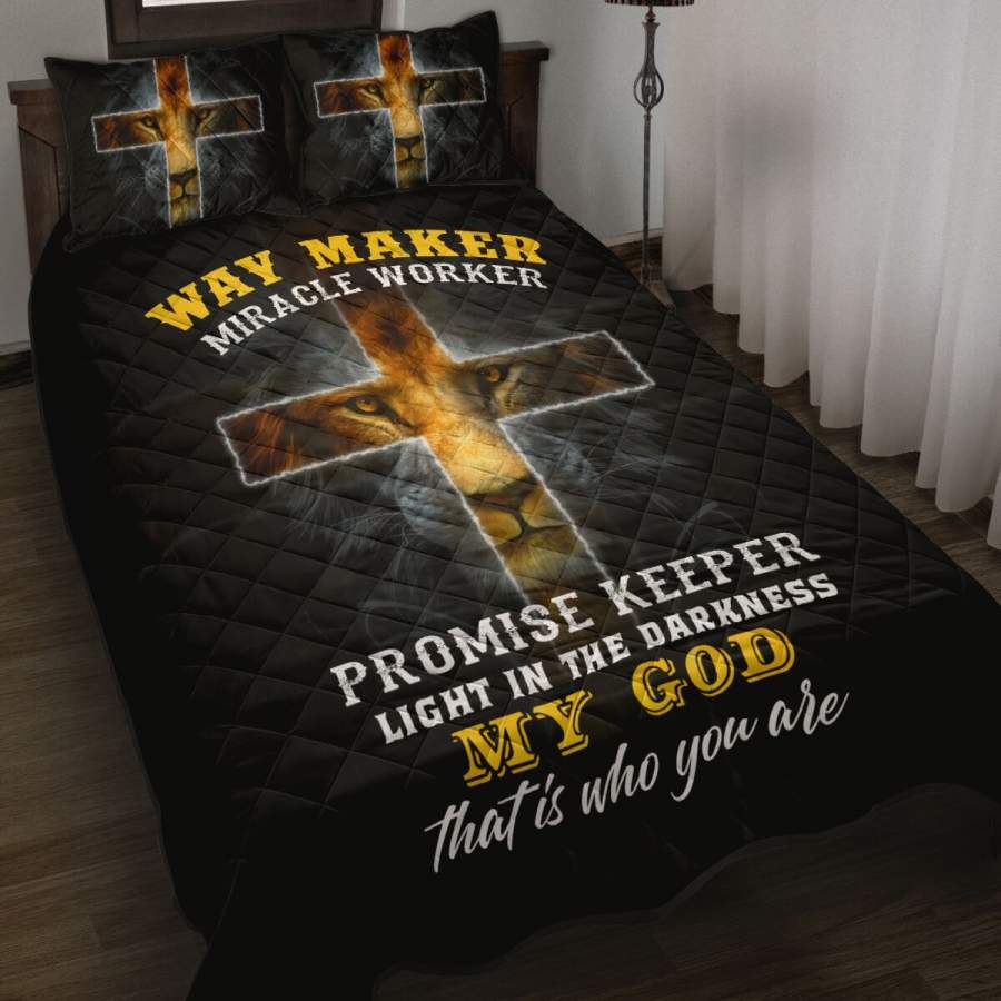 Way Maker Miracle Worker Promise Keeper – Jesus Quilt Bedding Set TA