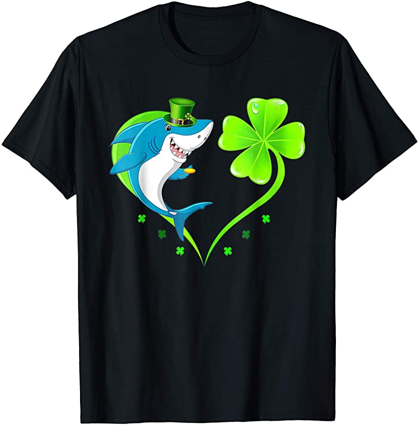 Shark Shamrock Heart St.Patrick Day Shark Leprechaun T-Shirt