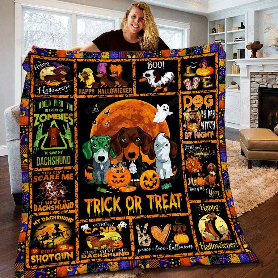 Dachshund Halloween Trick Or Treat Quilt Blanket Tv056043