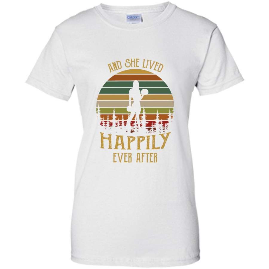 And She Lived Happily Ever After, Girl Weightlifting Fitness Gym, Classic Vintage – Gildan Women Shirt