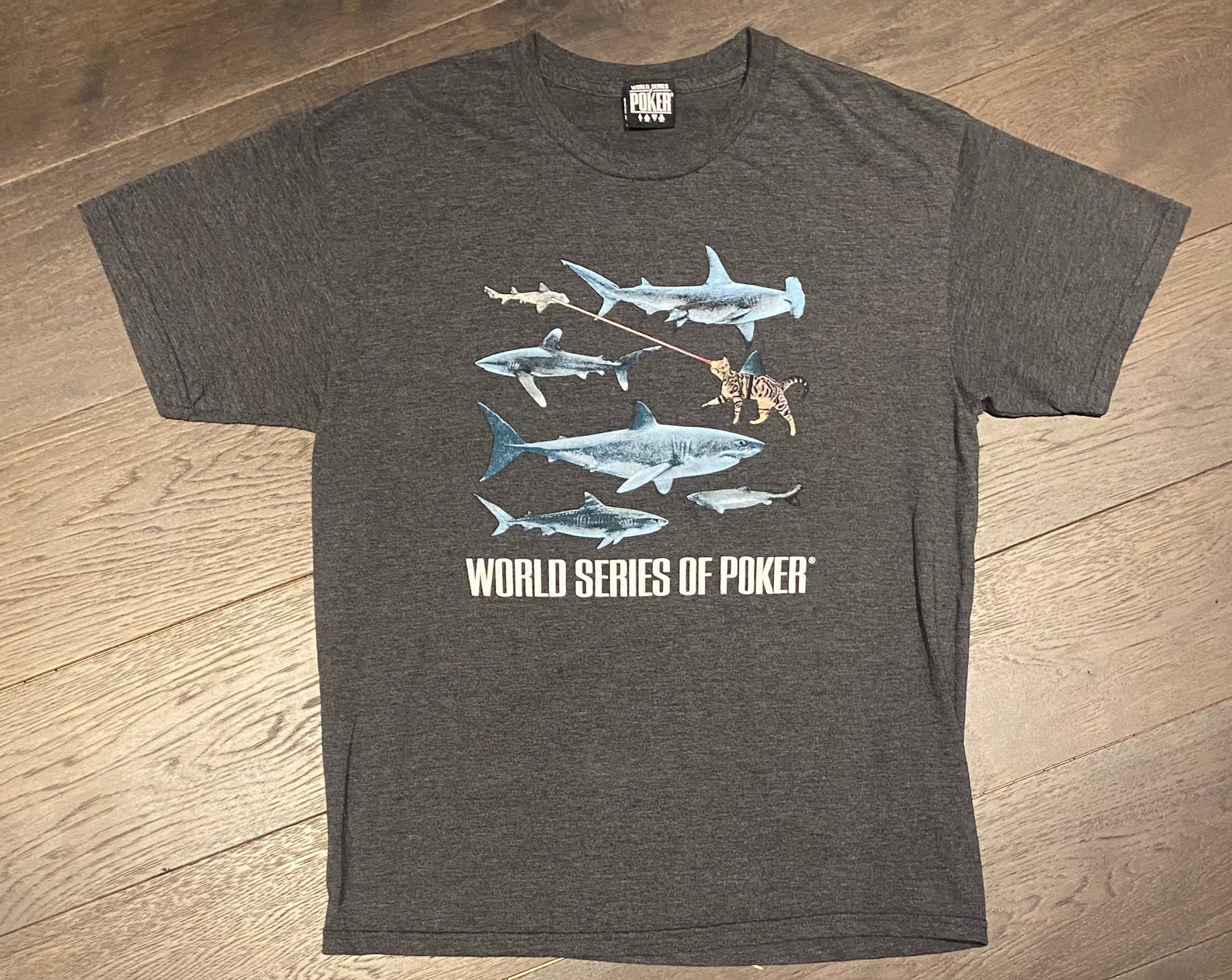 World Series Of Poker Graphic Tee   Vintage 2000S Shark Graphic Grey T Shirt  Free Shipping To Usa