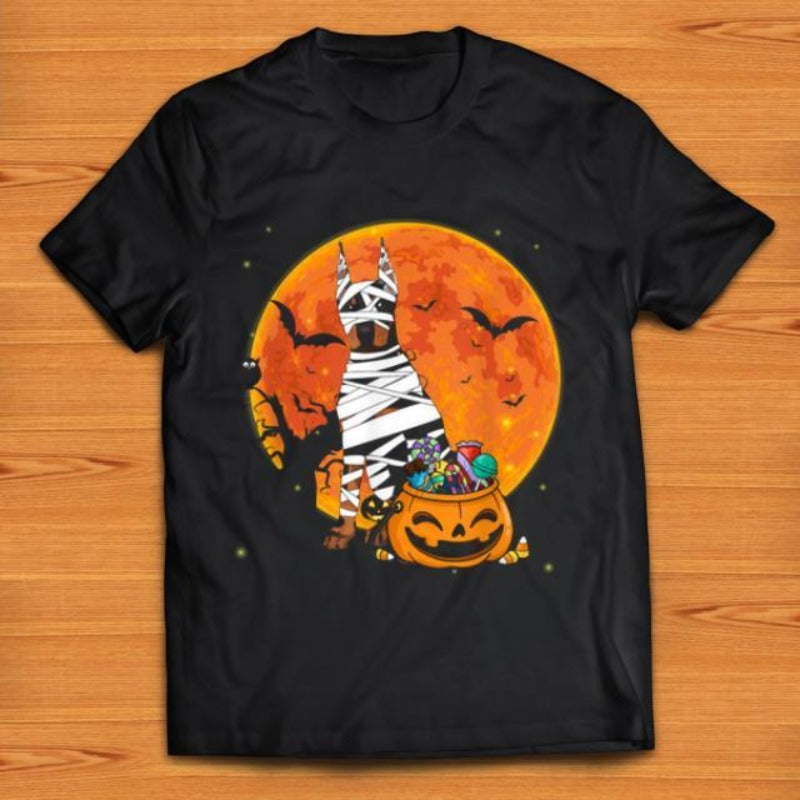 Cute Doberman Dog With Candy Pumpkin Halloween Gift Men Women T shirt