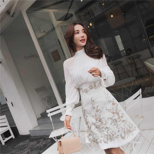 [EWQ] Elegant Party Queen Fashion Trend Long Sleeve Embroidered Dress 2022 Autumn New White Lady Dresses High Quality Clothing alx