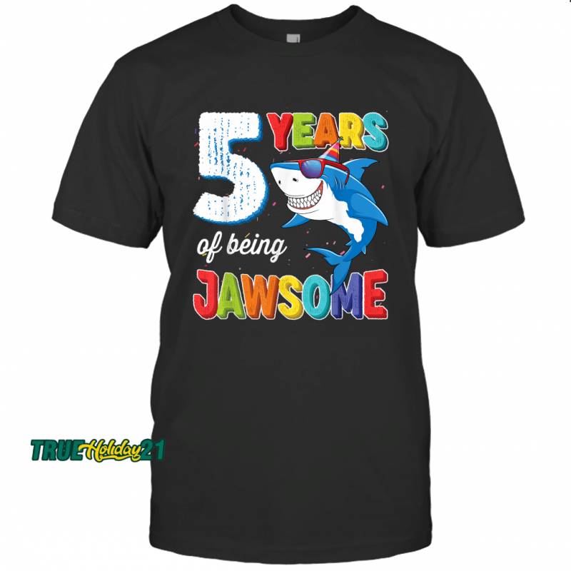 5 Years Old Boys Girls Gift JawSome 5th Birthday Shark T-shirt