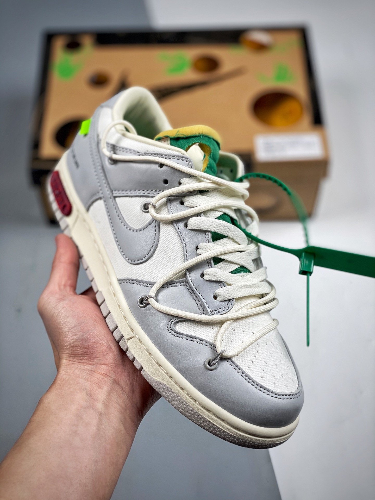 Off-White x Nike Dunk Low 25 of 50 SailNeutral GreyPale Ivory 5338945