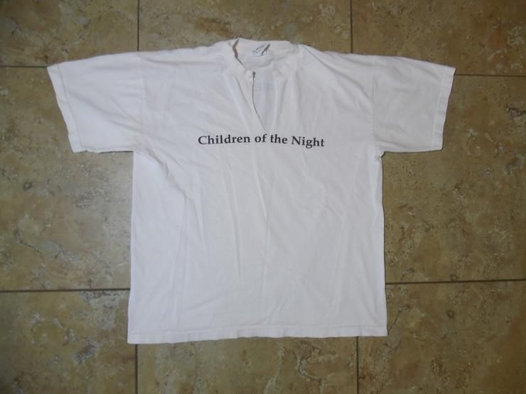 Vtg Guess Usa Children Of The Night Shirt