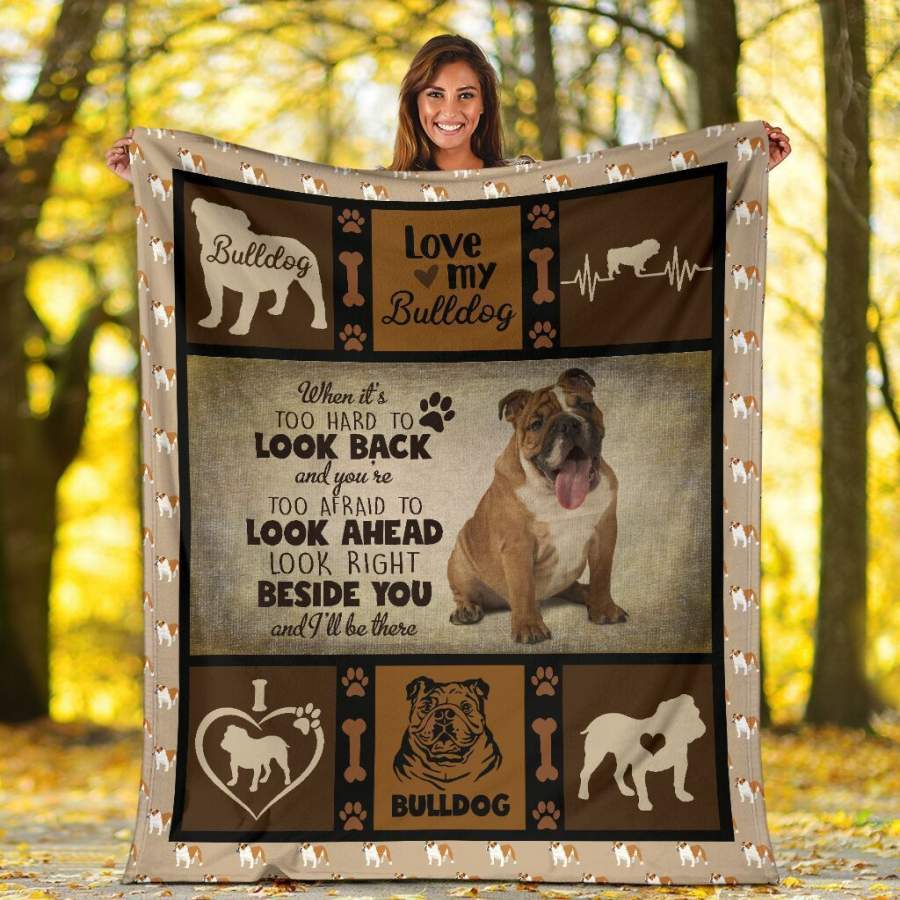 When It’S Too Hard To Look Back English Bulldog Dog Ultra Soft Cozy Plush Fleece Blanket Christmas Gift Ideas