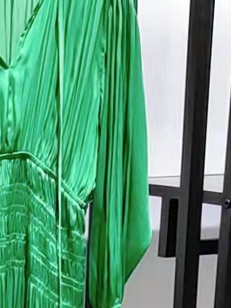 2022 Spring Summer New Satin V-neck Cake Long Sleeve Elastic Waist Women Green Midi Dress alx