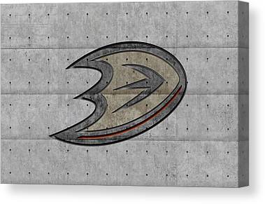 24 Anaheim Ducks Joe Hamilton Canvas Print