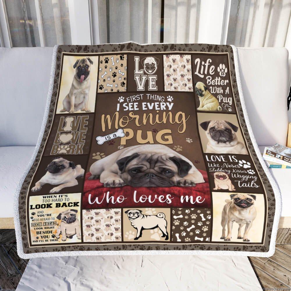 A Pug Who Loves Me Blanket Gift For Dog Lovers Birthday Gift Home Decor Bedding Couch Sofa Soft And Comfy Cozy