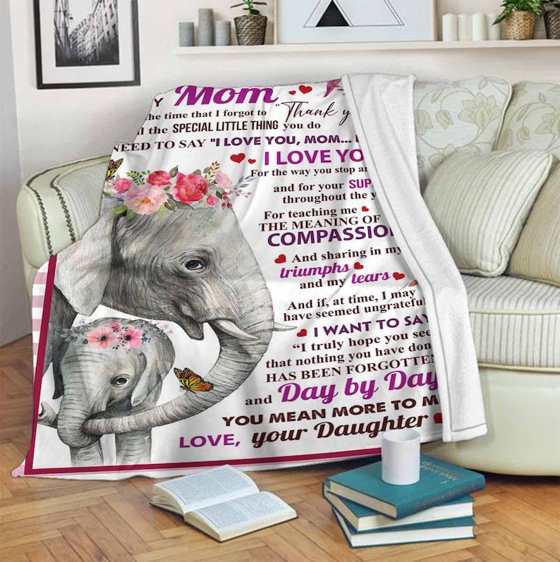 To My Mom For All Your Special Little Things You Do Fleece Blanket Gift For Family Birthday Mom Mother Daughter Son Gift Home Decor Bedding Couch Sofa Soft And Comfy Cozy