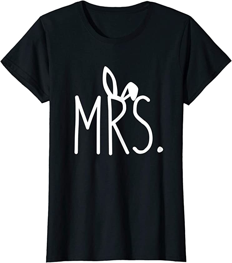 Womens Cute Gift for Wife Mama Mom Mother Bride Mrs Easter Bunny T-Shirt