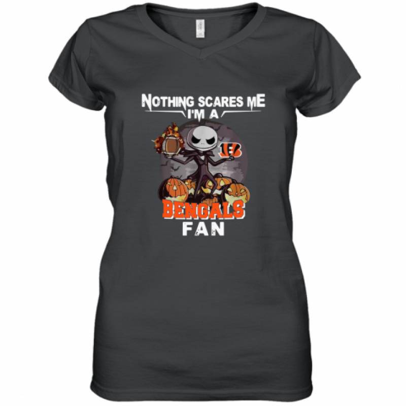 Jack Skellington nothing scares me I’m a Cincinnati Bengals fan shirt Women’s V-Neck T-Shirt