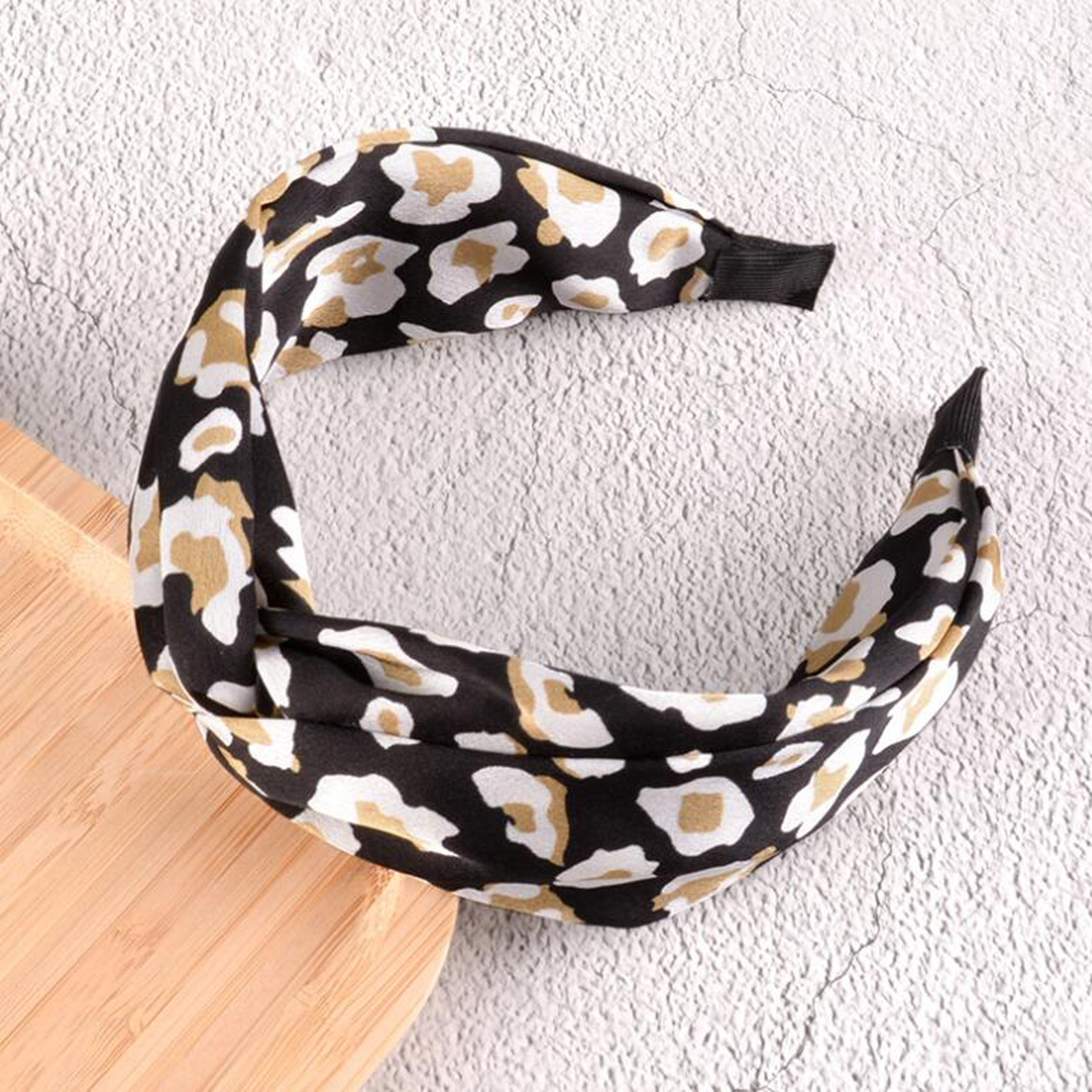 PROLY New Fashion Women Headband Wide Side Bohemia Leopard Hairband For Adult Middle Cross knot Casual Hair Accessories alx