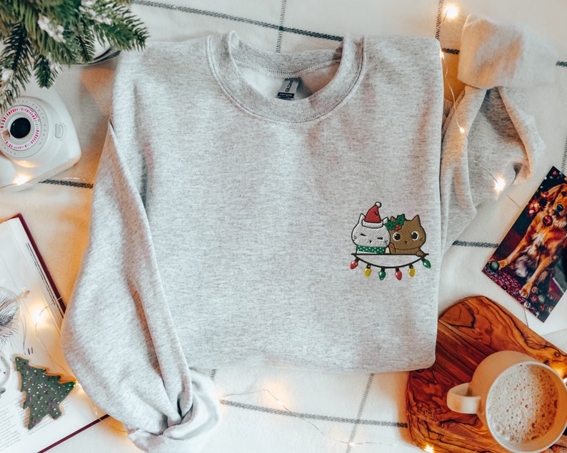 Cats In Xmas Embroidered Sweatshirt 2D Crewneck Sweatshirt All Over Print Sweatshirt For Women Sweatshirt For Men Sws5411