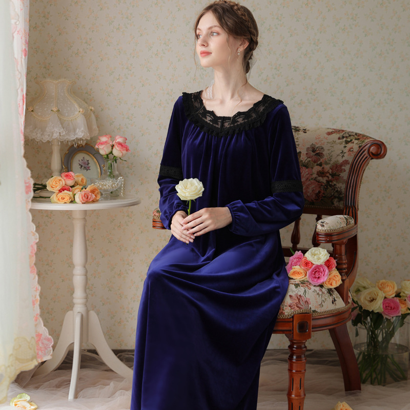 Vintage Velvet Long Night Dress Women Autumn Winter Warm Pleuche Velour Robe Retro Royal Nightwear Romantic Nightgowns Sleepwear alx