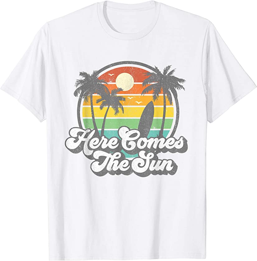 Vintage Here Comes The Sun Beach Surfing Retro 70s Surf Gift T-Shirt