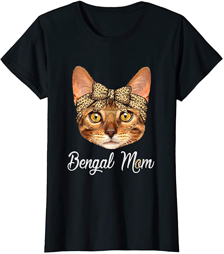 Womens Cute Bengal Mom Leopard Cat Mom Mother’s Day T-Shirt