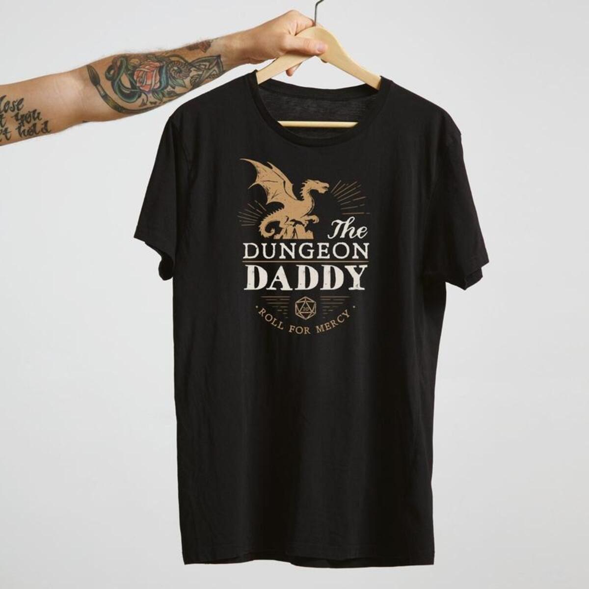 Awesome Dungeon Daddy D&D Shirt – Roleplaying Shirt – Dunge0ns and Drag0ns Shirt – Unisex Menswear Top Streetwear