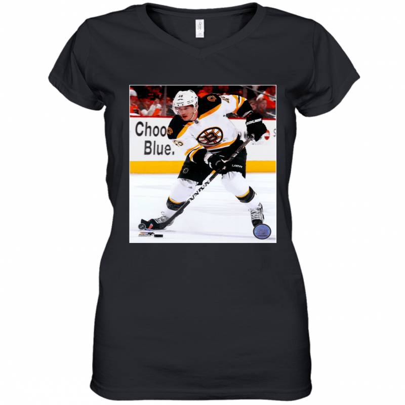 David Krejci Boston Bruins Unsigned Licensed Hockey Women’s V-Neck T-Shirt