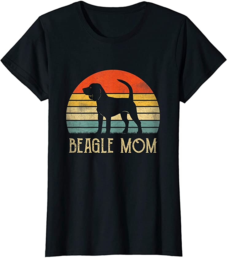 Womens Vintage Beagle Dog Mom Mother Day Gift For Dog Lover T-Shirt