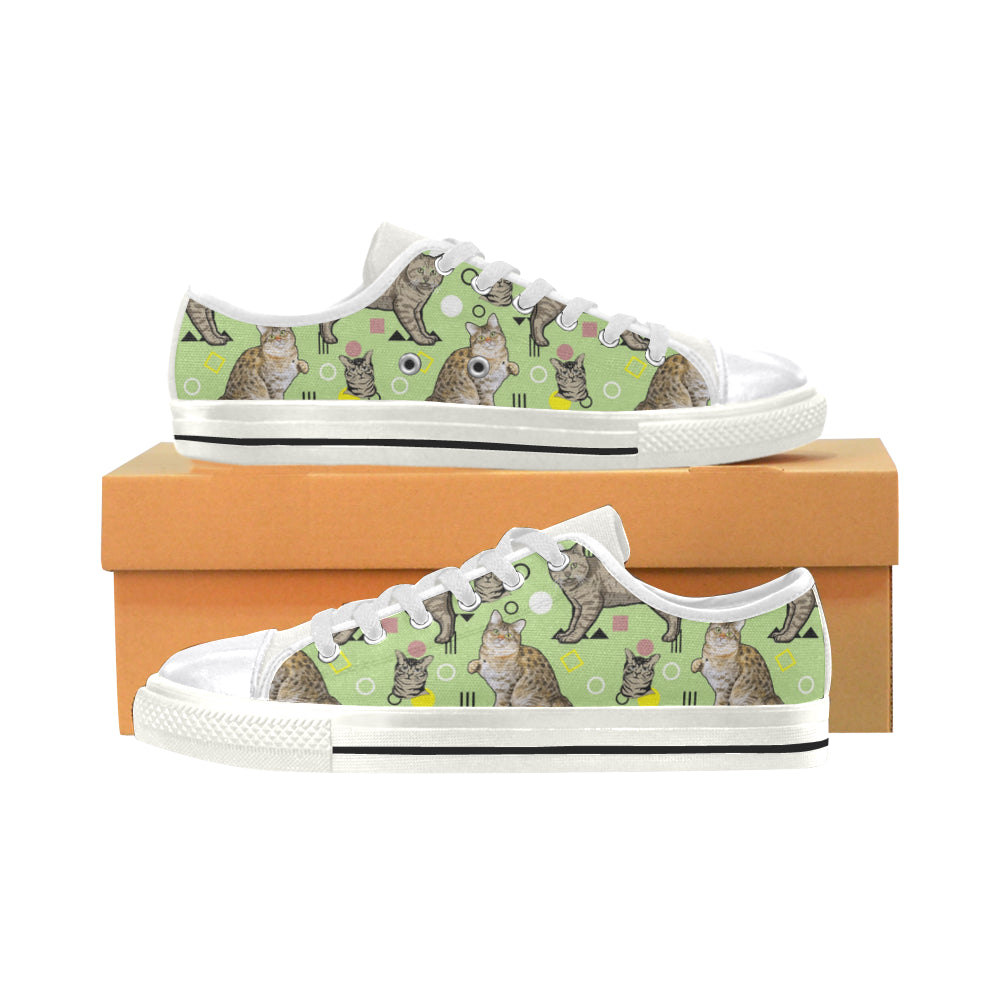 American Bobtail White Women’s Classic Canvas Shoes