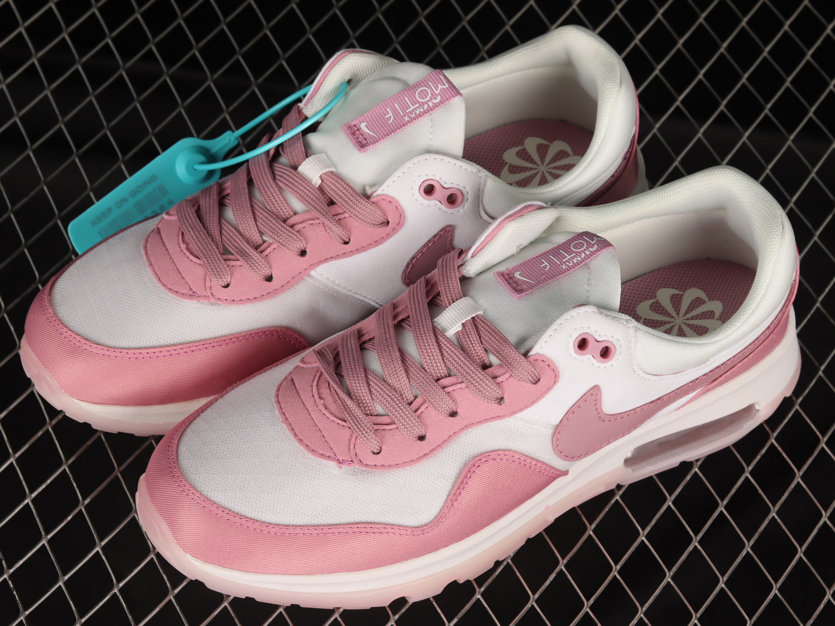 Nike Air Max Motif White Pink Shoes Sneakers, Women SNK758634249