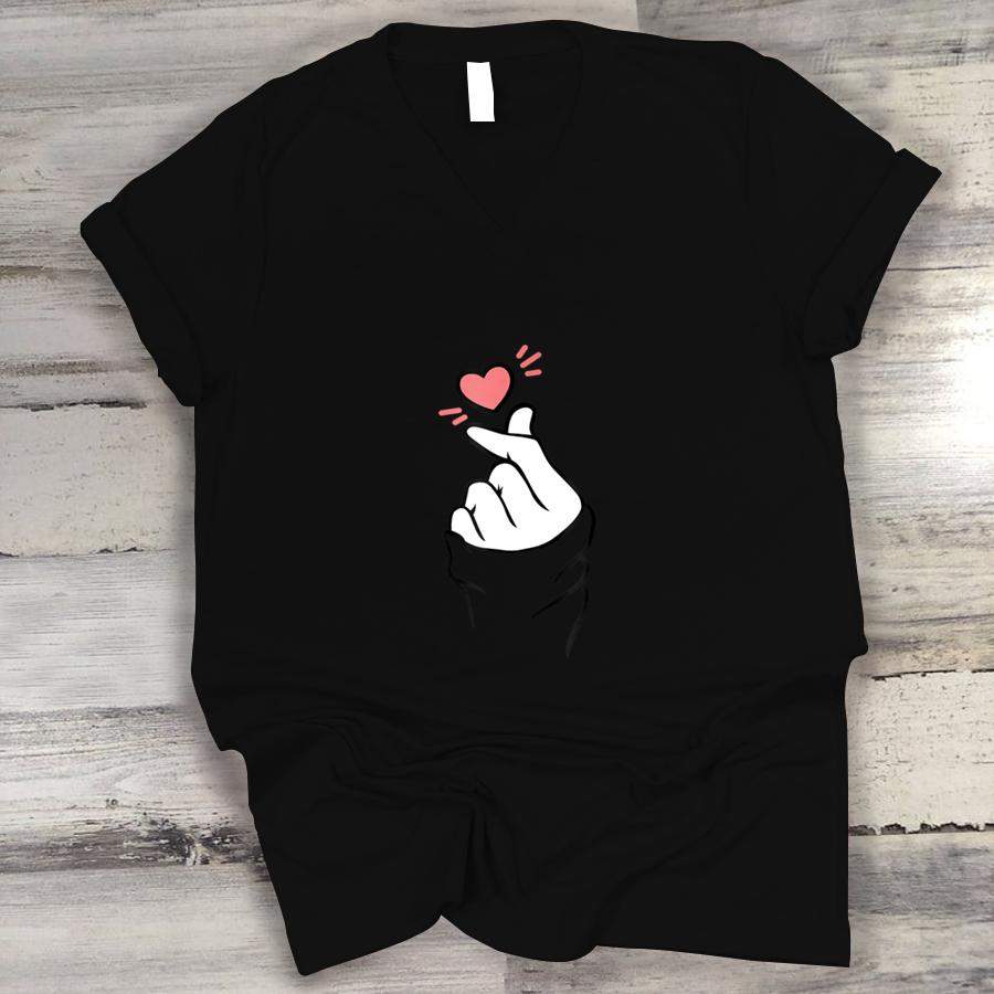 Korean Heart Fingers T Shirt K Pop Heart Hand Sign Tee