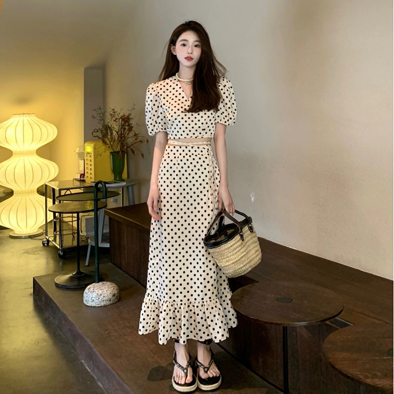 Women Fashion Two Piece Sets Summer V Neck Puff Sleeve Shirt Cropped Top + Polka Dot Lace Up Slim Bodycon Mermaid Skirt Suit alx