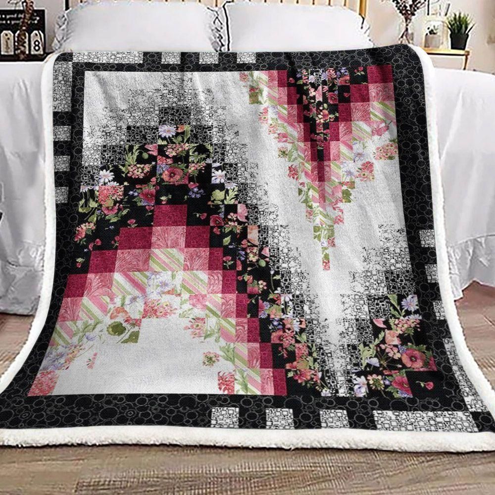 Beautiful Flowers Square Pattern Fleece Blanket, Sherpa Blanket, Gift For Parent, Family Member, Friends Gift, Christmas Gift, Home Decor, Home Living