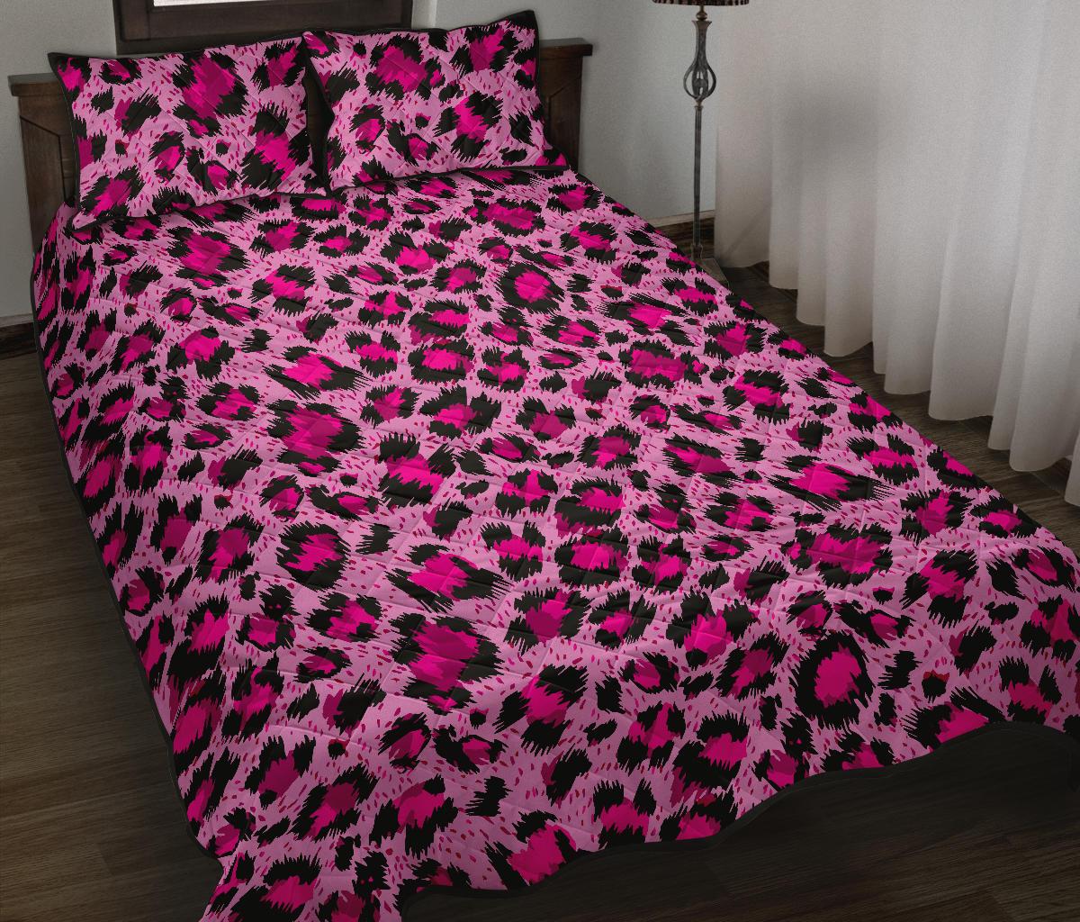 Pink Leopard Skin texture Pattern Quilt Bed Set