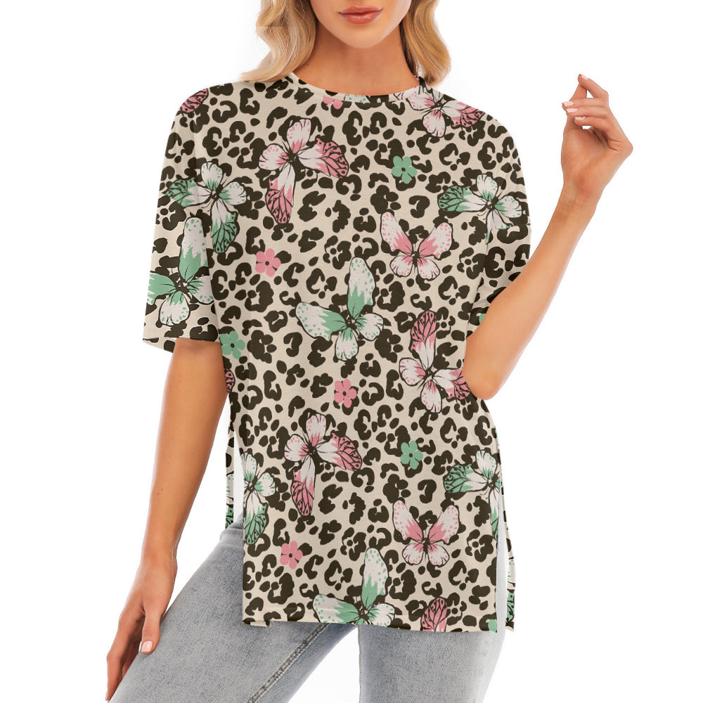 Butterflies On Leopard Dots Short Sleeve T-Shirt With Hem Split