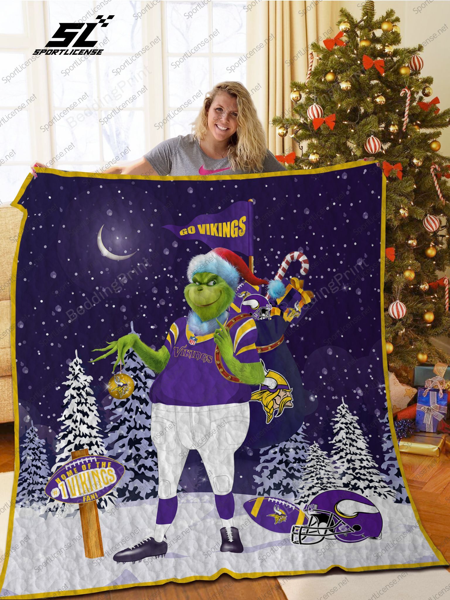 Minnesota Vikings Grinch Santa Quilt Blanket