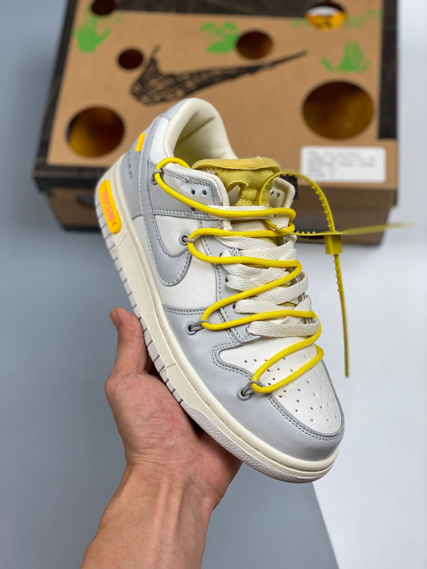 Off-White x Nike Dunk Low 29 of 50 Grey Sail 5338941