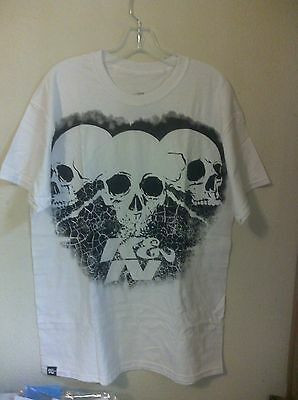 K N 3 Skulls Black On Shirt Nwot Shirt