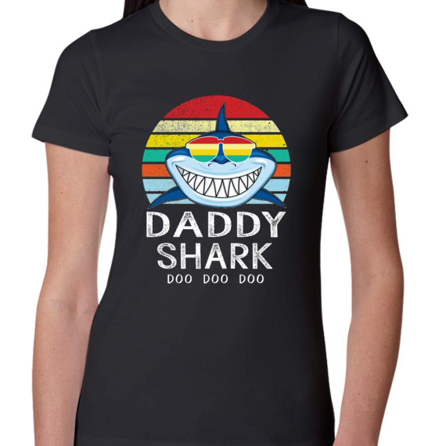 Daddy Shark Doo Doo, Vintage Daddy Shark Women T-Shirt