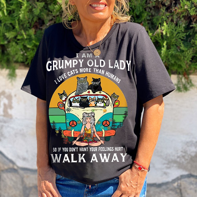 I Am A Crumpy Old Lady I Love Cats More Than Humans Women Crew Neck Tees