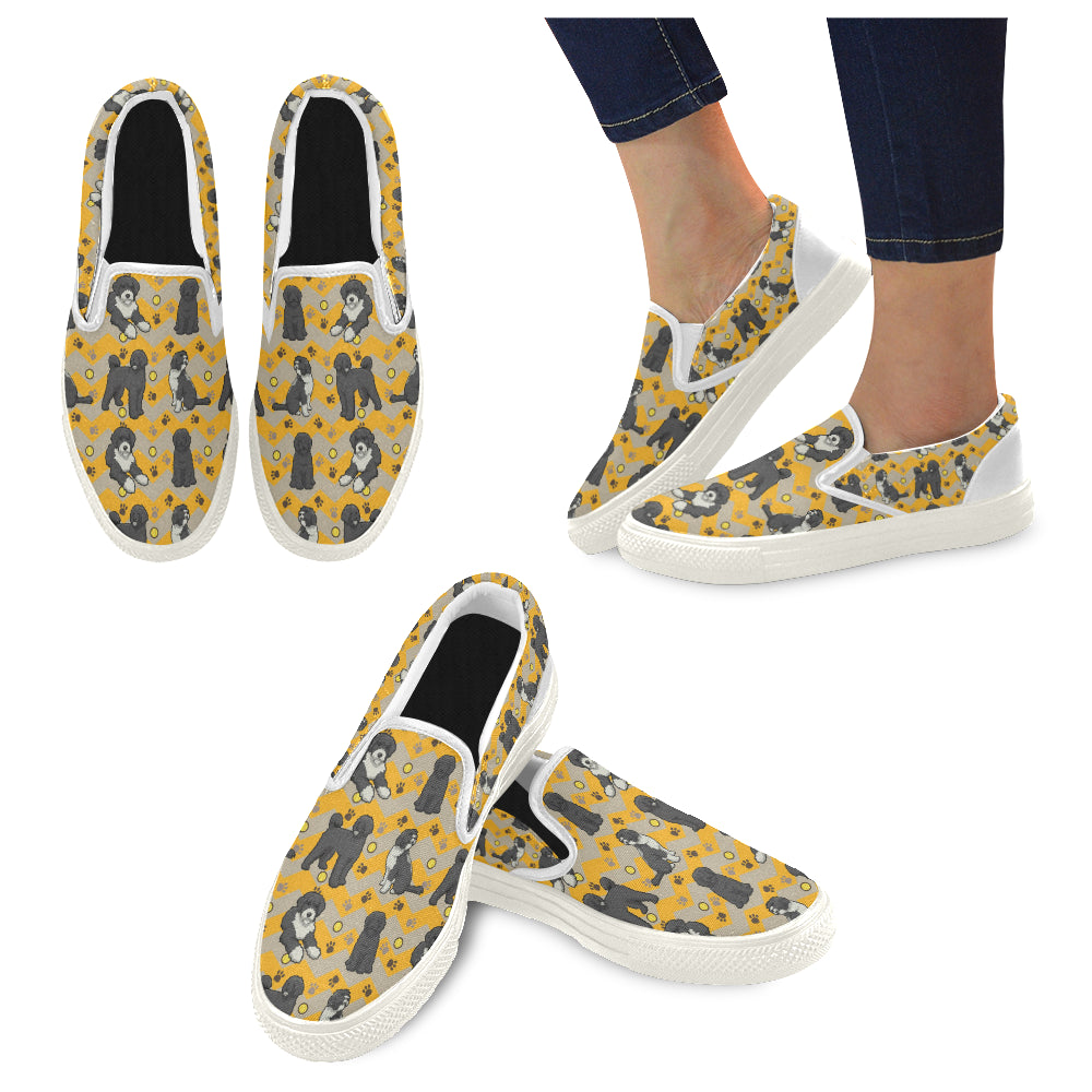 Portuguese water dog White Women’s Slip-on Canvas Shoes