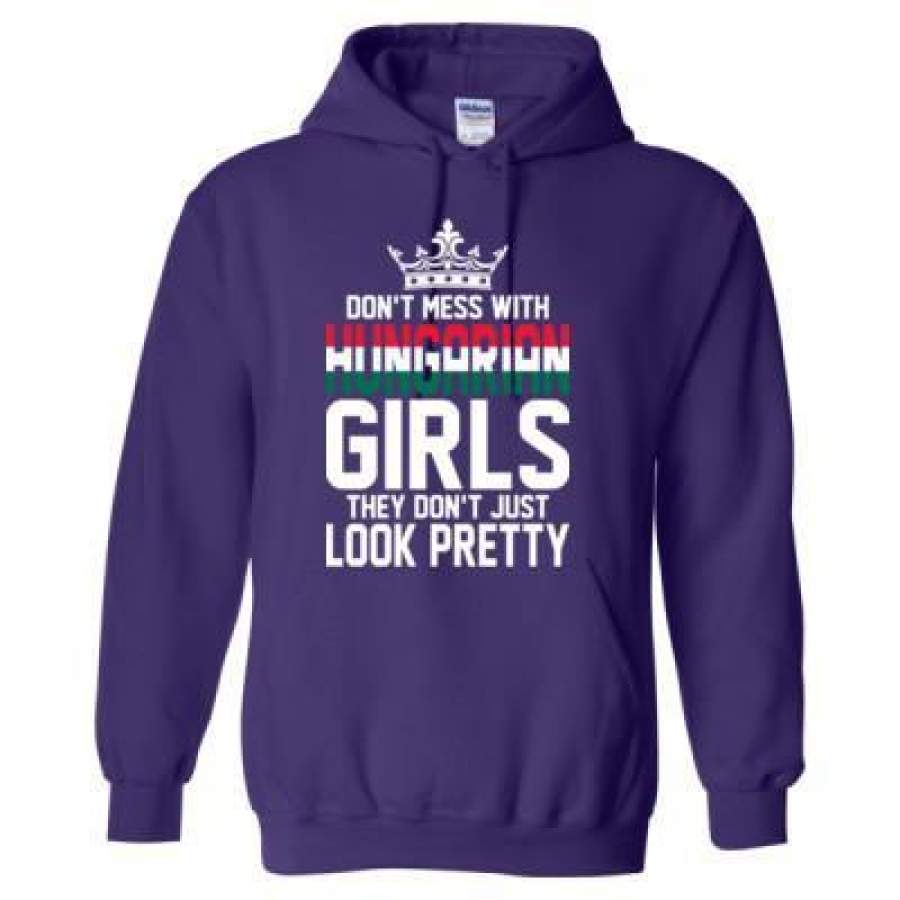 AGR Dont Mess With Hungarian Girls They Dont Just Look Pretty – Heavy Blend™ Hooded Sweatshirt