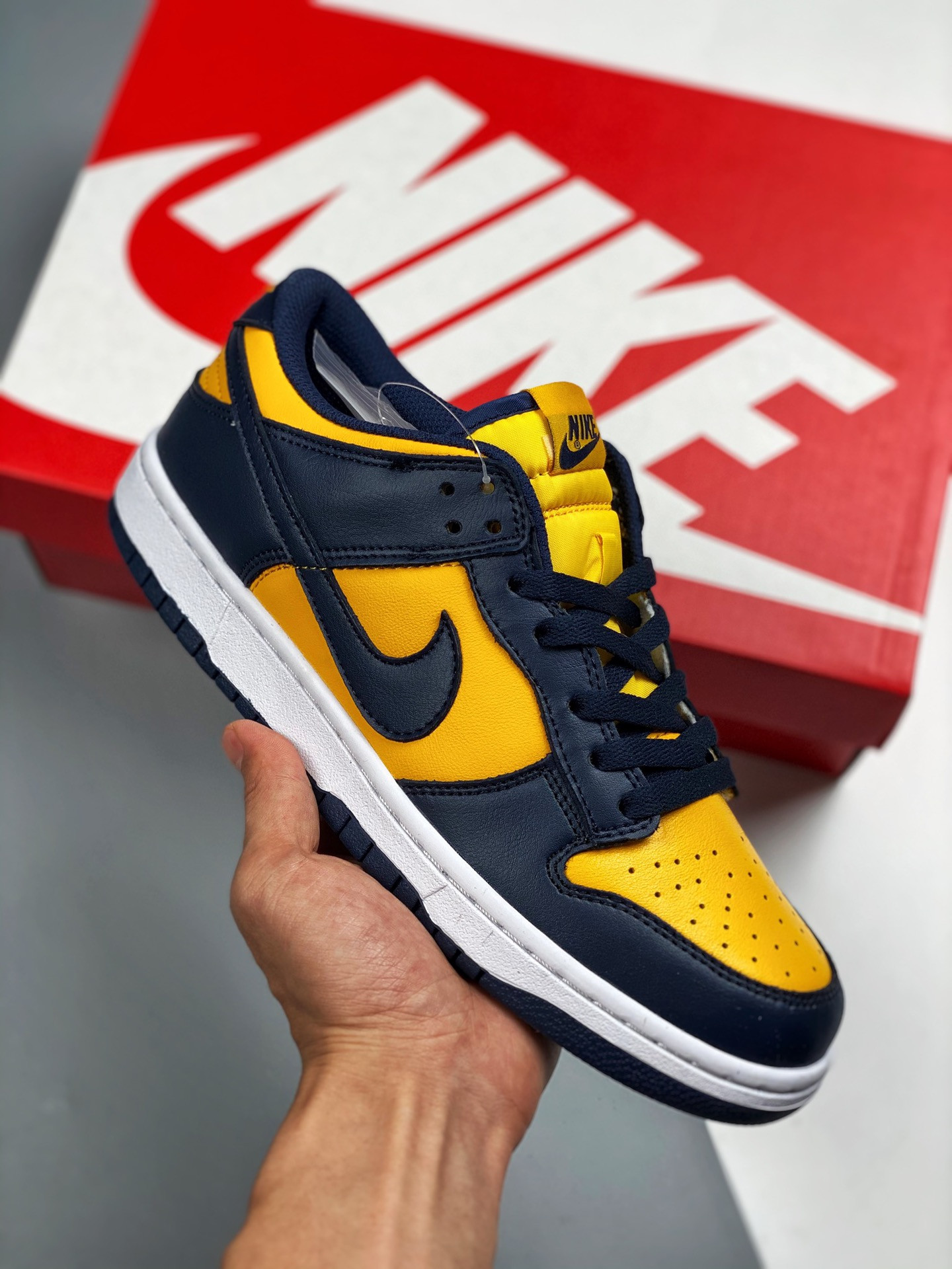 Nike Dunk Low Michigan Varsity MaizeMidnight Navy-White 5339401