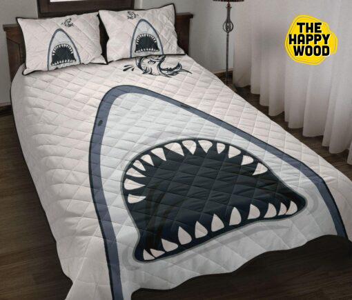 Shark Strong Beauty Quilt Bed Set And Pillow Covers