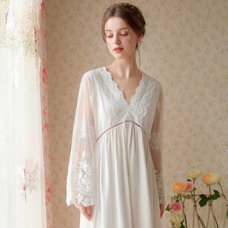 2022 French Lace Pajamas Cotton Mesh Embroidery Long Sleeve Sexy Sleepwear V-neck Sexy Long Nightgowns High-end Night Dress alx