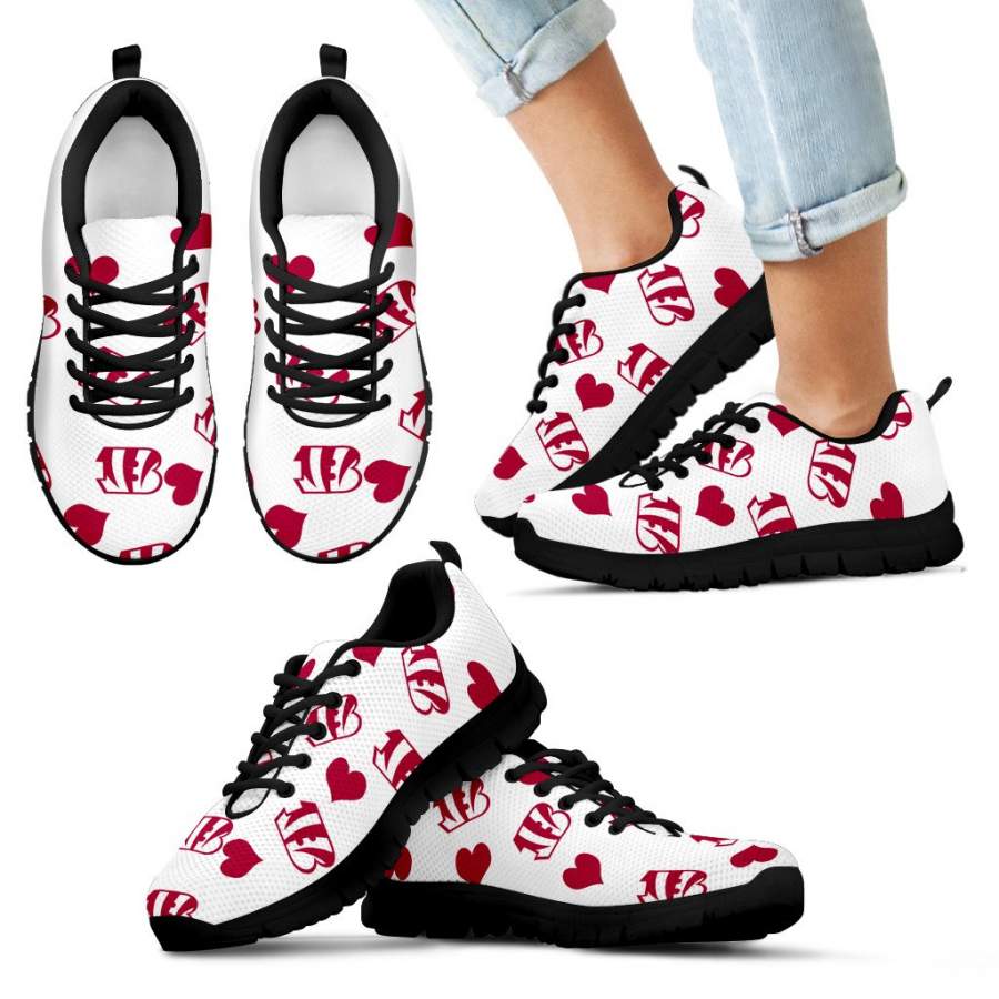 Sweeten Dreamy Love Pattern With Logo Cincinnati Bengals Sneakers