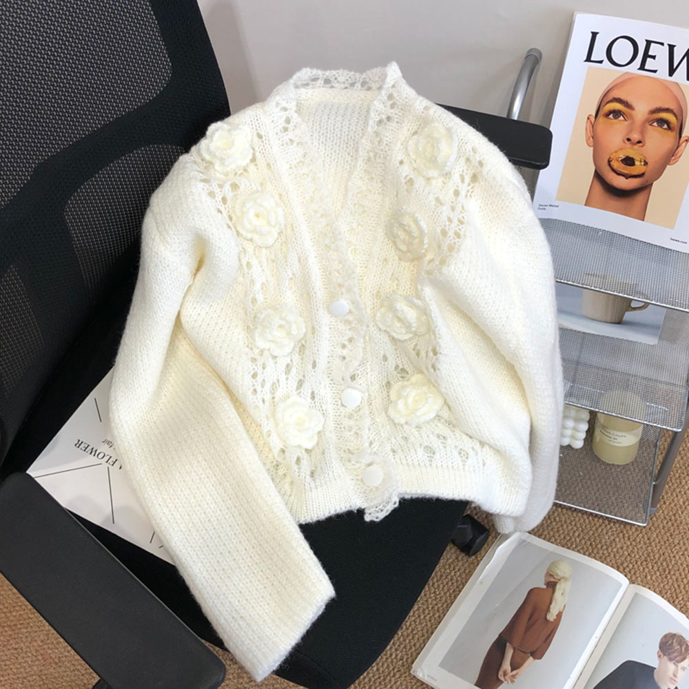 2022 Autumn Women’s Sweater Jacket Chic Design Hand-crocheted Flowers White Knitted Cardigan Japanese Sweet Knitwear Sweaters alx